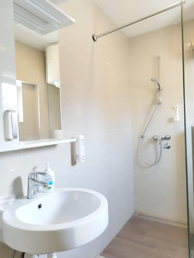 Villa Central Riverside Мостар Екстер'єр фото